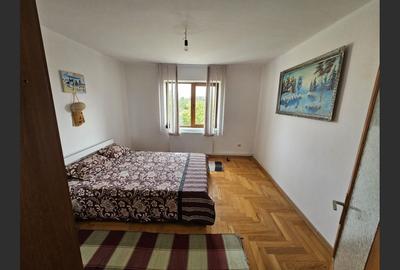 Casă cu 10 camere cu Canalizare în Cordun - 6