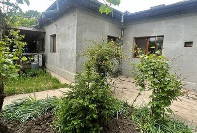 Balaceanca- Centru, Profi-Spital, casa 4 camere, teren 550 mp - 2