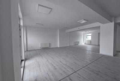 Birou, 143.4 mp în Centrul Civic