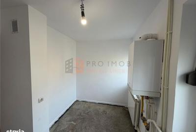 Apartament cu 3 camere decomandat în Crâng - 6