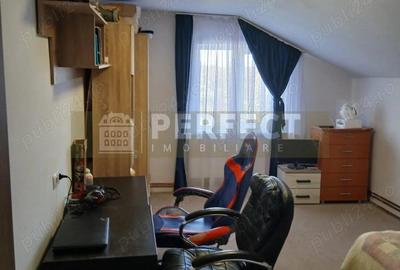 Casă cu 5 camere cu Teren 470 Mp în Blejoi - 6