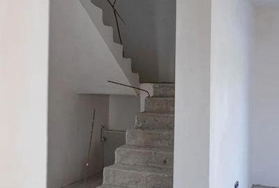 Casă cu 5 camere în Central - 6