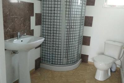 Casă cu 4 camere decomandat în Slănic - 1