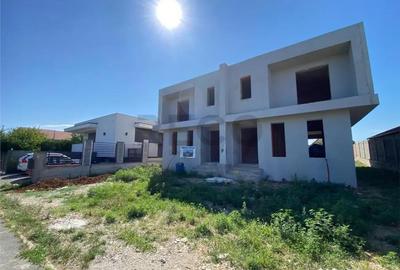 Casă cu 3 camere cu Teren 400 Mp în Nufărul - 4