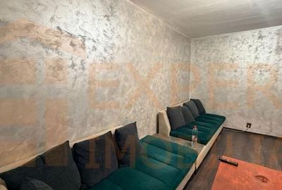 Apartament cu 2 camere decomandat în CET - 3