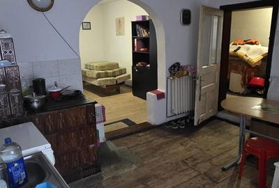 Casă cu 3 camere în Farcașa - 7