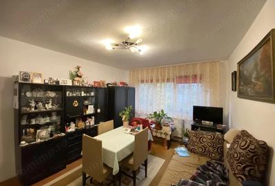 Apartament cu 4 camere semidecomandat, mobilat în Dacia - 3