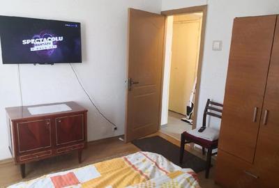 Garsonieră decomandată în Central