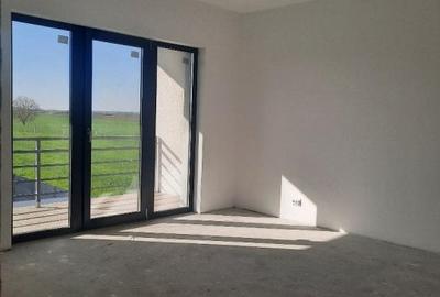 FARA COMISION casa 5 camere 3 bai 2 placi P+1+pod incalzire pardos canal apa - 32