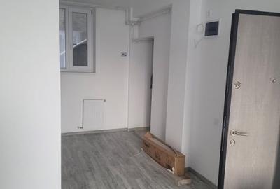 Garsonieră decomandată în 13 Septembrie