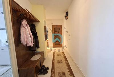 Apartament cu 3 camere decomandat în Gemenii - 7