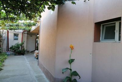 Casă individuală cu 11 camere cu Canalizare în Mihai Bravu - 2