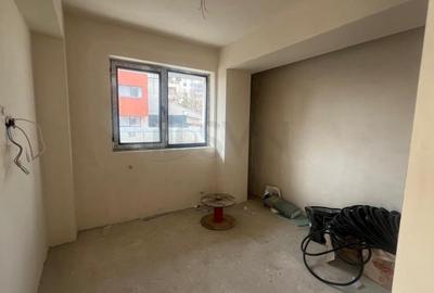 Apartament cu 3 camere decomandat în Bd. Laminorului - 3