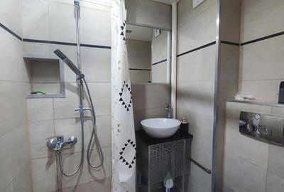 Apartament cu 2 camere decomandat în Intim - 1