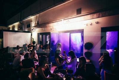 Spațiu comercial, de 90 mp, în Central - 3