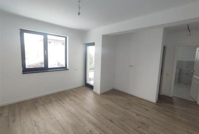 Casă cu 5 camere cu Garaj în Ostratu - 7