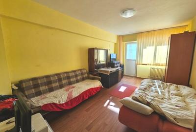 Apartament cu 4 camere decomandat în Berceni - 2