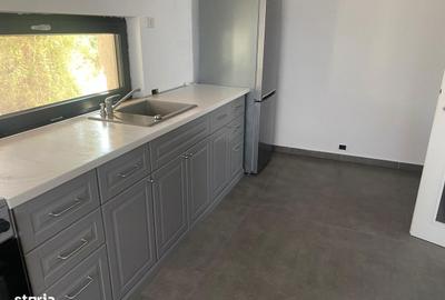 Casă cu 5 camere cu Teren 950 Mp în Central - 10