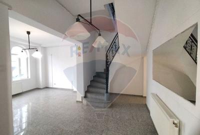 Casă cu 7 camere cu Teren 212 Mp în Eminescu - 5