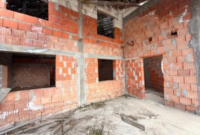 Casă cu Teren 2400 Mp în Potârnichești - 10