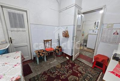 Apartament cu poten?ial ?i lini?te, parter inalt, pe strada Cezar col? cu Traian Apartament cu poten?ial ?i lini?te, parter inalt, pe strada Cezar col? cu Traian - 7