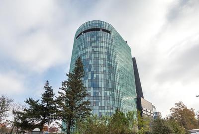 Spa?iu de birou privat pentru 1 persoana in Regus Charles de Gaulle