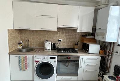 Apartament cu 2 camere decomandat în Roșu - 4