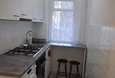 Apartament cu 2 camere decomandat în Dâmbu Pietros