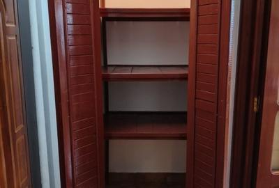 Apartament de 2 camere, decomandat, 50 mp, zona 1 Decembrie 1918 - 10