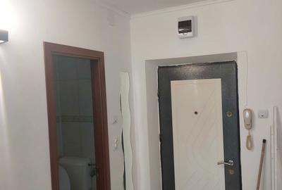 Garsonieră decomandată, mobilată în Central