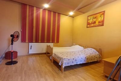 Casă individuală cu 6 camere cu Canalizare în Decebal - 2