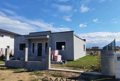 Casă cu 4 camere cu Canalizare în Sânpetru - 4