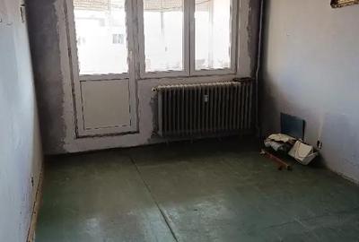 Apartament cu 3 camere semidecomandat în Drumul Taberei - 8