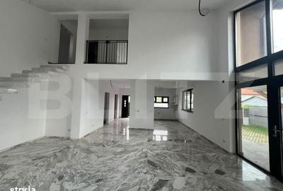 Casă cu 4 camere în Central - 2