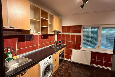 Apartament cu 2 camere decomandat în Micro 17 - 1
