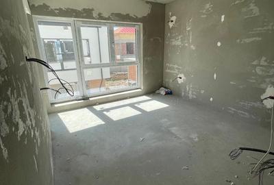 Casă cu 4 camere cu Teren 150 Mp în Central - 8