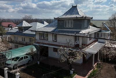 Casă cu 2 camere în Central - 1