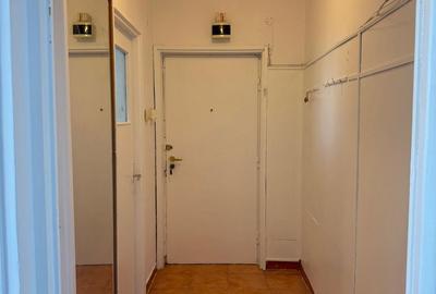 Apartament cu 3 camere semidecomandat în Grivița - 9