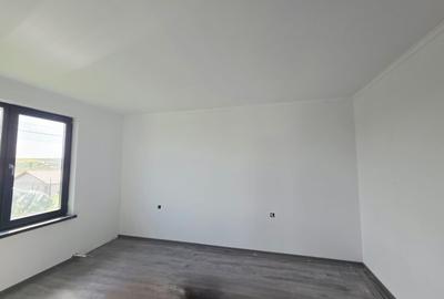 Casă individuală cu 3 camere cu Canalizare în Schela - 7