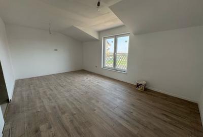 Duplex in Mosnita Noua Toate Utilitatile Asfalt COMISION 0 - 10