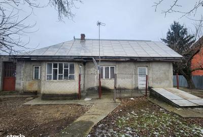 Casă cu 4 camere în Faraoani - 1
