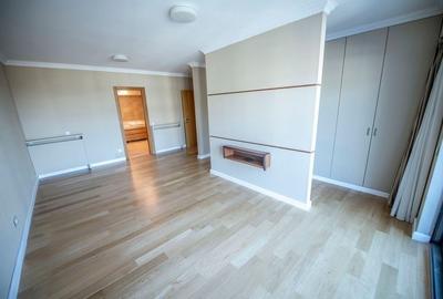 Skyline Elegance – Panoramic Duplex | Living Above the City - 11