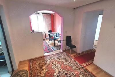 Apartament cu 3 camere decomandat în Vest - 3