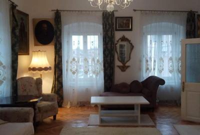 Casă cu 4 camere cu Teren 300 Mp în Central - 3