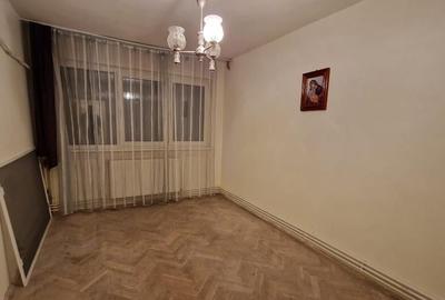 Apartament 2 camere confort 1 Viziru 1 etaj 2/4 Liber - 9