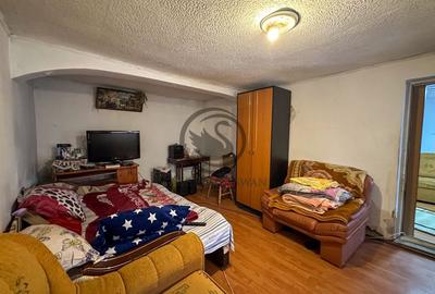 Casă cu 5 camere cu Teren 984 Mp în Blejoi - 9
