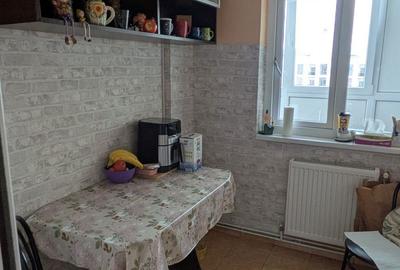 Apartament cu 2 camere decomandat în Exterior Vest