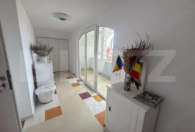 Casă cu Teren 3837 Mp în Central - 16
