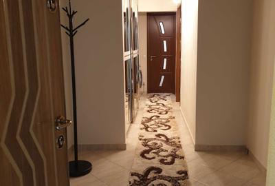 Apartament cu 3 camere decomandat în Obcini - 4