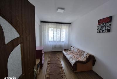 Apartament cu 3 camere în Podu Roș - 9